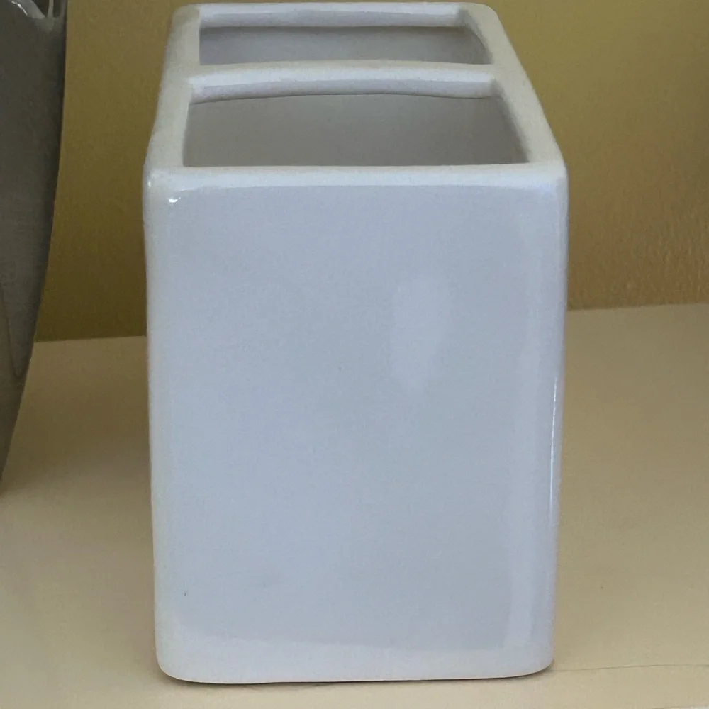 Rae Dunn Makeup Brush Holder